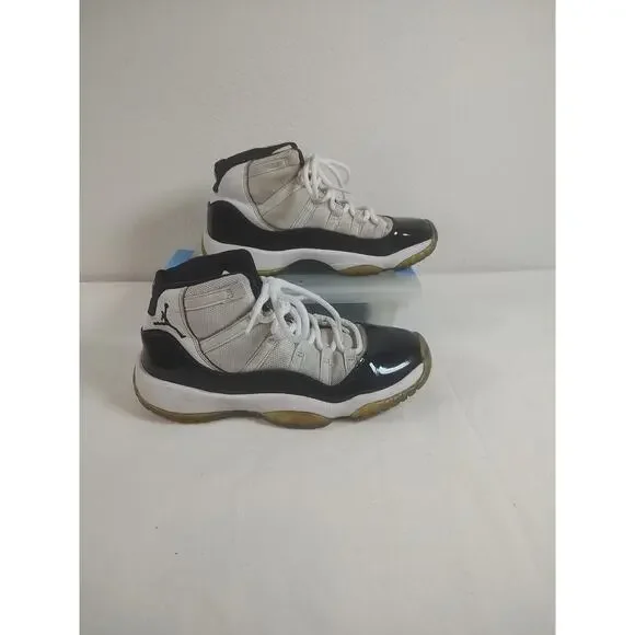 Nike Air Jordan, Retro 11 Concord, Youth Size 5Y, 378038-100, Year 2018, No Box - Picture 3 of 10